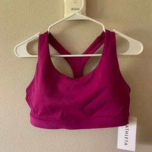 Athleta Ultimate Sports Bra Size M cup D-DD
